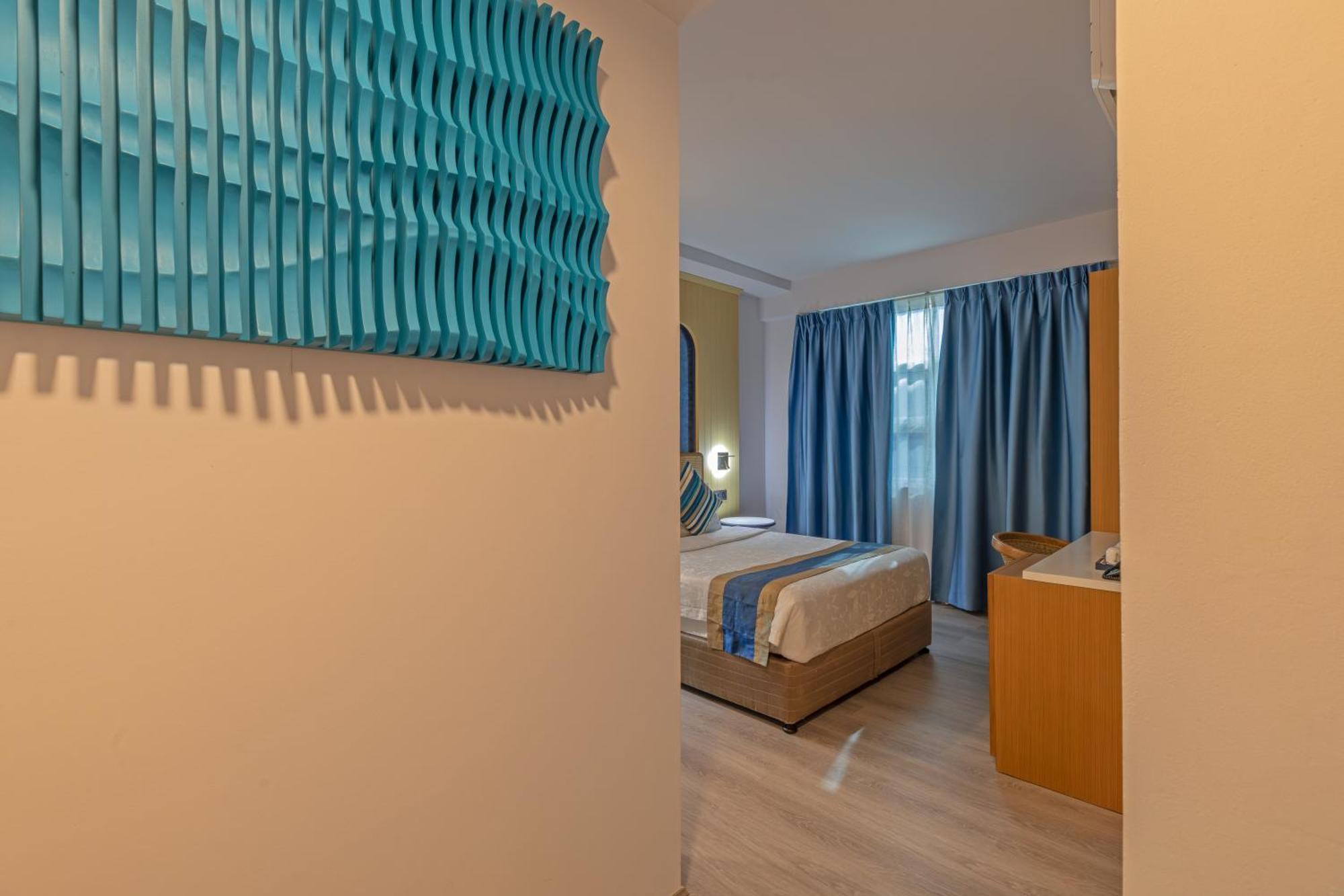 Umet Seaview Hotel With Free Airport Pick Up And Drop T&C Apply Malé Dış mekan fotoğraf